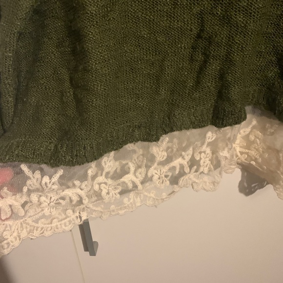 Flowy top - Picture 2 of 2